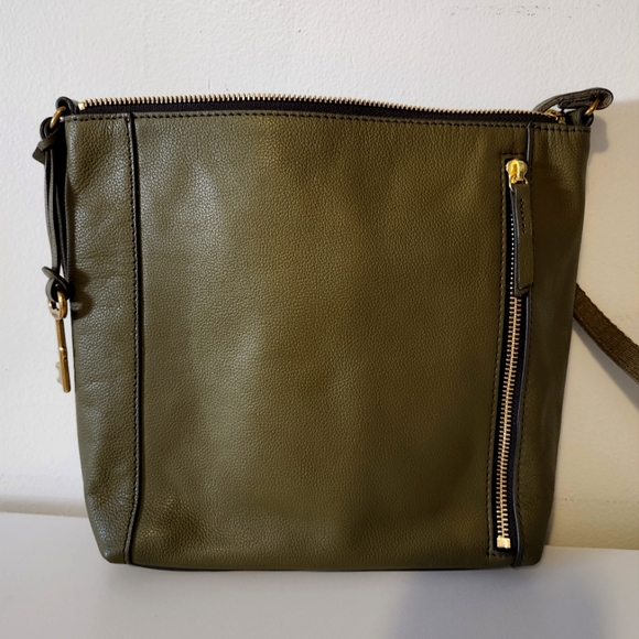 Fossil Bags Fossil Tara Leather Crossbody Bag Green Moss Poshmark